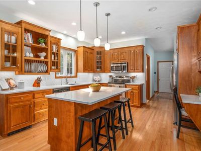 15 Leonard Dr, North Smithfield, RI, 02896