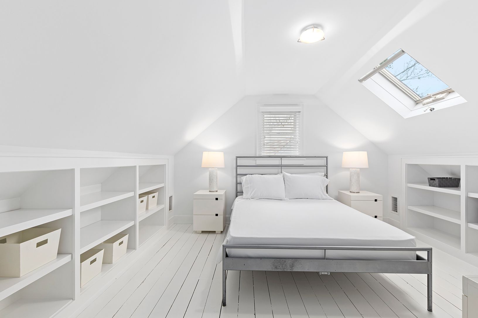  Primary Bedroom with Built-Ins