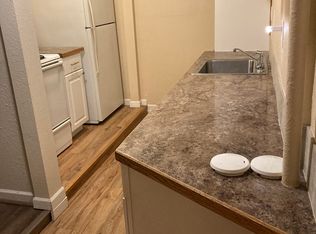 104 Mill St #C8, Gaston, OR 97119