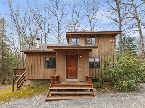 125 Town Hill Rd, Sandisfield, MA 01255