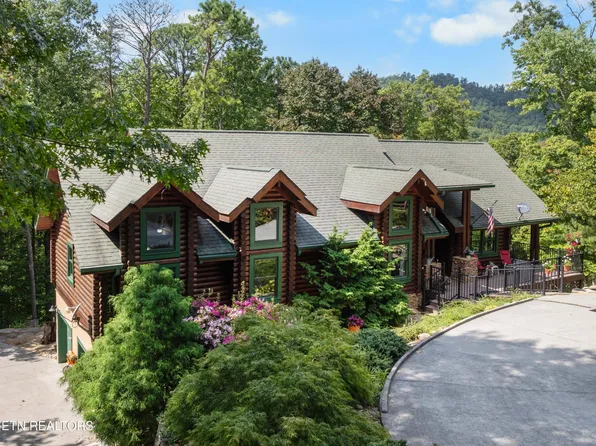3123 Rocking Chair Ln, Sevierville, TN 37862