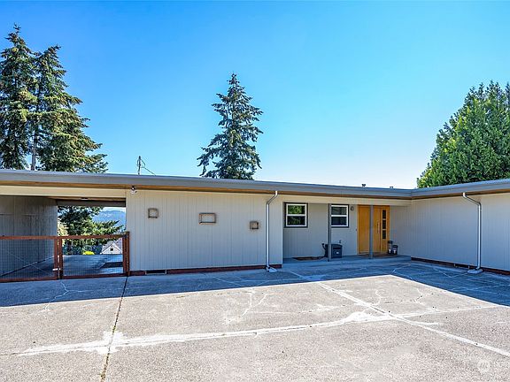 5th image of 12624 44th Street Ct E