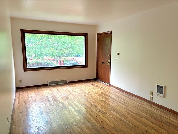 3rd image of 8232-8238 SE 11th Ave #8234