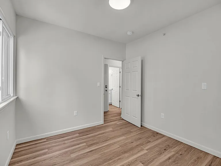 12 Alpine St #3 — Photo 23