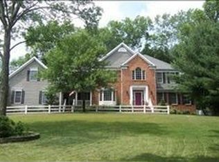 11 Hunters Ln, Basking Ridge, NJ 07920