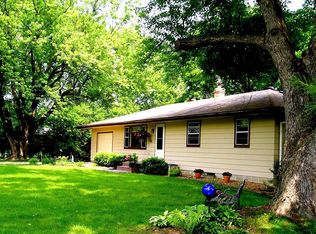 1415 Traymore Rd, Minnetonka, MN 55305