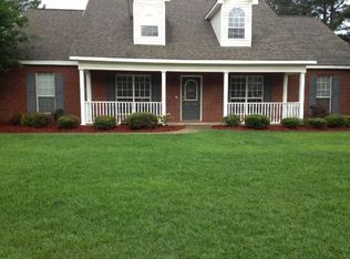 210 Laurel Brook Dr, Warner Robins, GA 31088