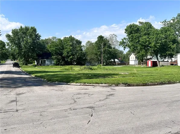 718 & 724 W 3rd St, Cameron, MO 64429