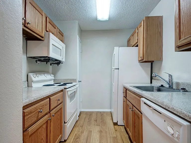 Quail Crossing Apartments — Photo 19