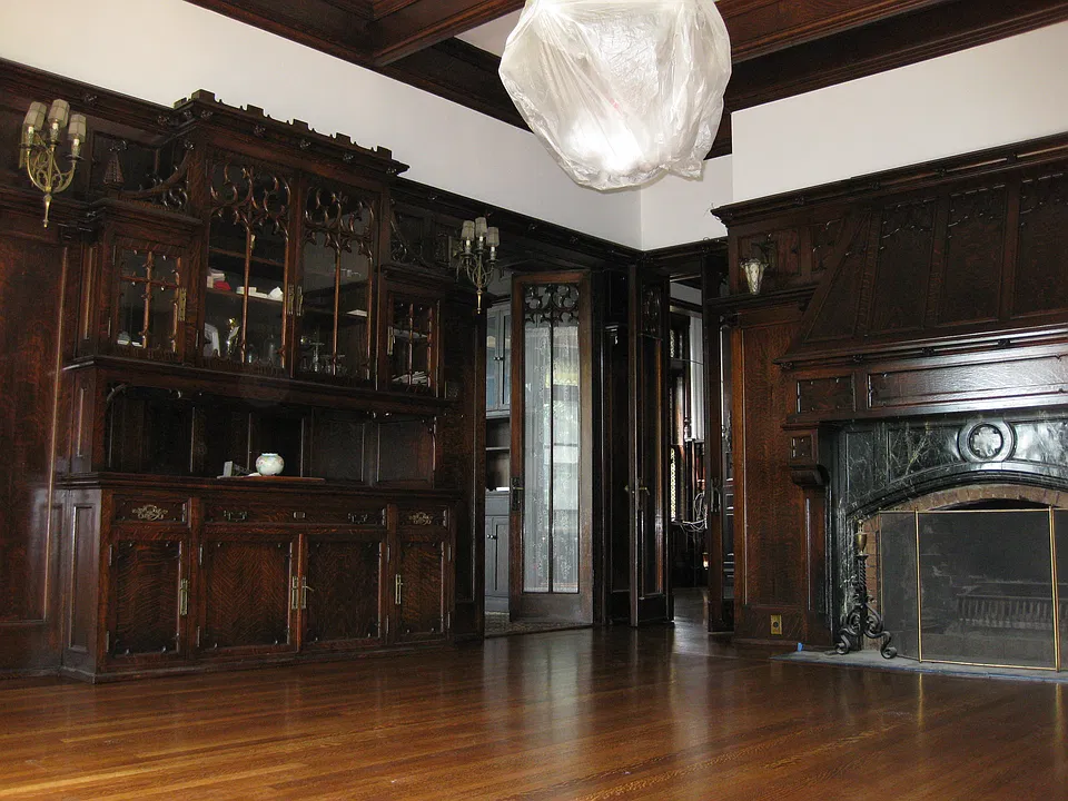 Open Living & Dining Area