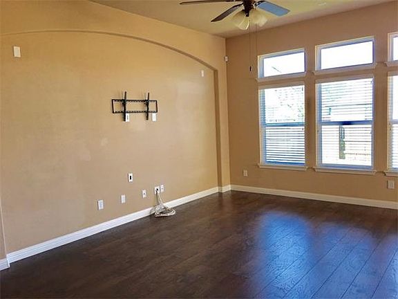 2nd image of 2947 Angelina Dr