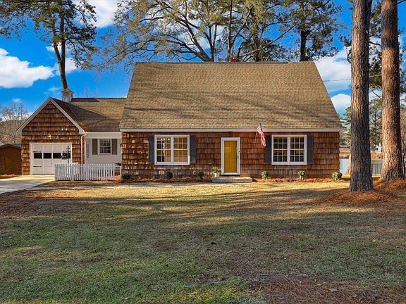 6th image of 134 Lake Bluff Drive