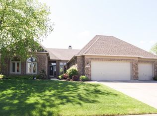 11728 Lake Forest Pkwy, Carmel, IN 46033