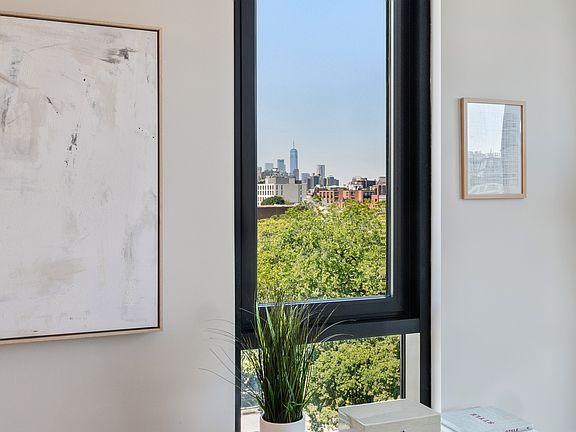 3rd image of 1057 Atlantic Ave #611