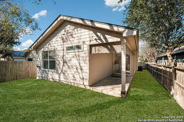 9014 Gill Brg — Photo 29