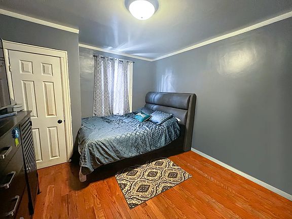 4th image of 9724 125th St
