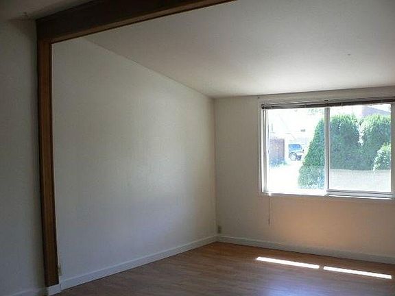 3rd image of 510 S Asbury St