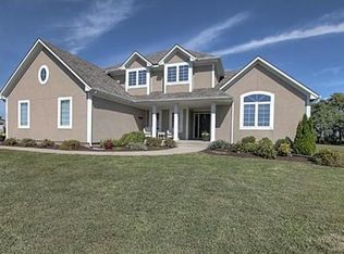 24802 E Woodland Cir, Lees Summit, MO 64086