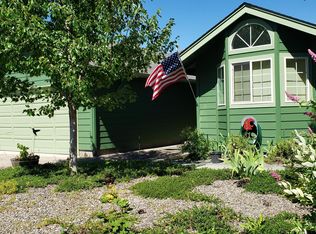 1865 Meadow Gln, Grants Pass, OR 97527