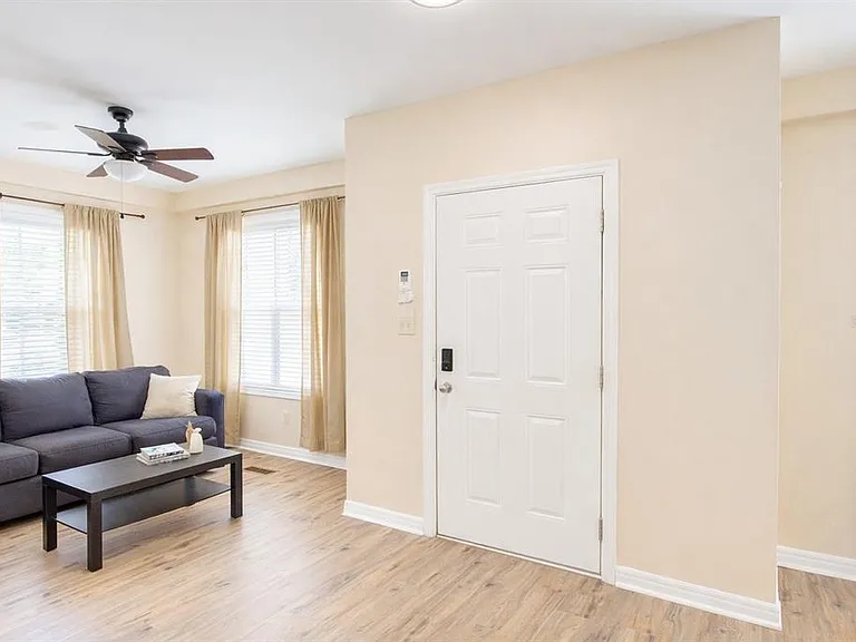 501 S Magnolia Ave #1 — Photo 9
