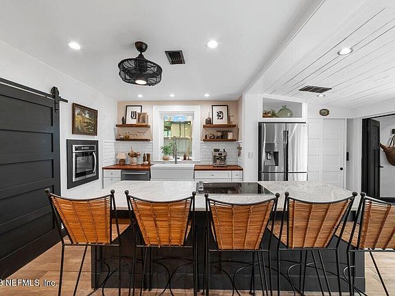 4th image of 6975 OAKWOOD Drive