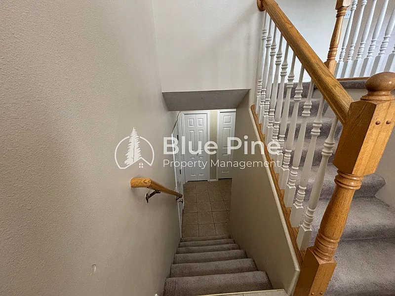 4 bed, 2.0 bath, 1550 sqft, $2,200 — Photo 2