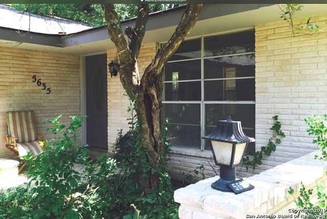2nd image of 5633 Walzem Rd