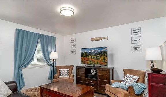 4th image of 2109 123rd Ave NE #1-10