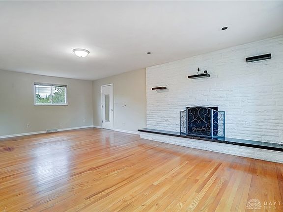 3rd image of 1315 Wise Dr