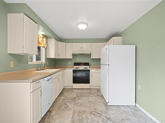 2nd image of 7530 12th Ave NE