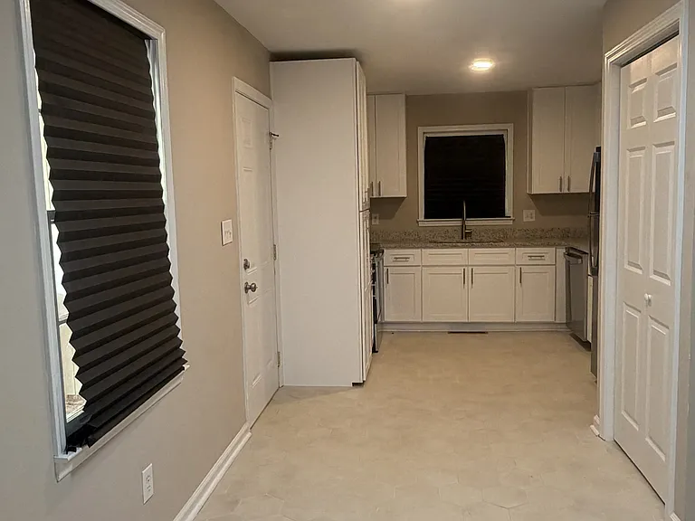 120 Pinewood Dr — Photo 3