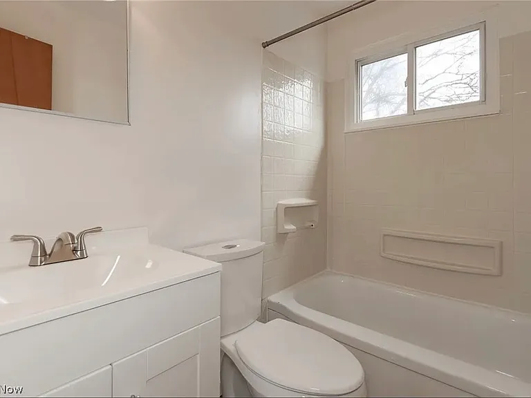 1543 Severn Ln #6 — Photo 8