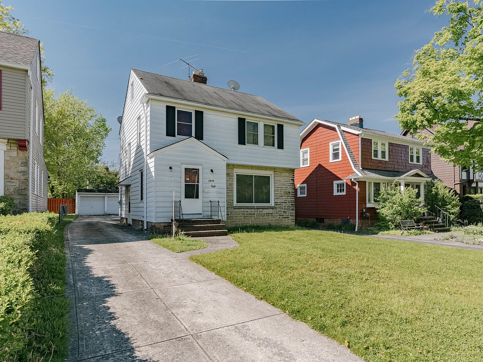 3 bed, 1.5 bath, 1640 sqft, $2,150 — Photo 2