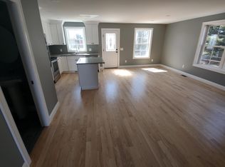 8 Batcheller Ave #A, Cranston, RI 02920