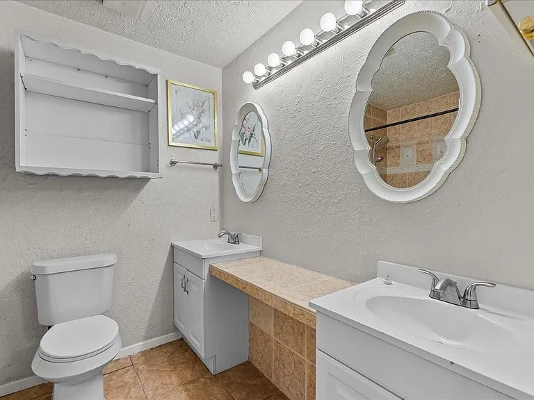 430 W Redway Ln — Photo 30