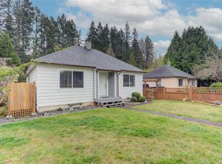 81 Larch St, Lake Cowichan, BC V0R 2G0