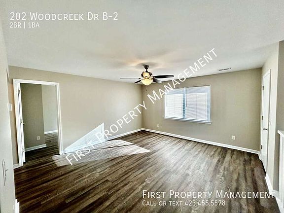 2nd image of 202 Woodcreek Dr #B-2