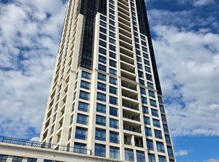 1 Grandview Blvd #1807, Markham, ON L3P1E9