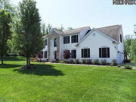 4th image of 765 S Sussex Ct