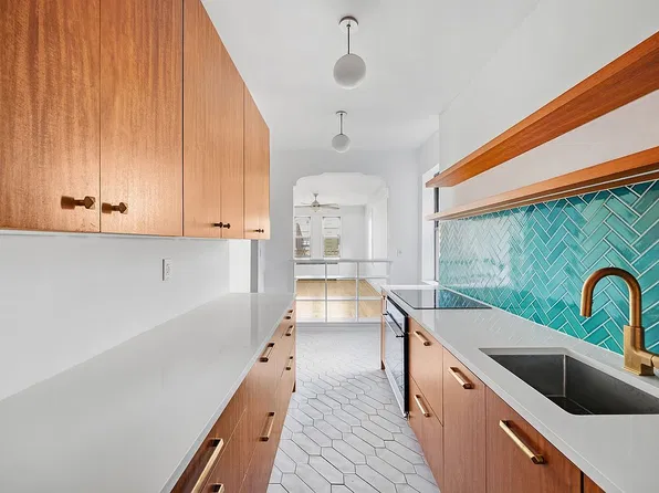 84-12 35th Ave APT 6I, Jackson Heights, NY 11372