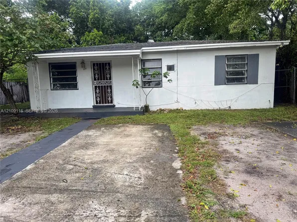 1351 NE 149th St, Miami, FL 33161