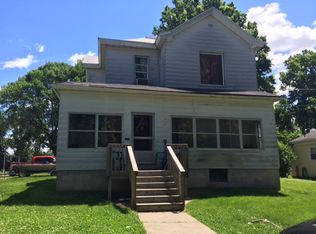 201 S Elm St APT A, Washington, IL 61571