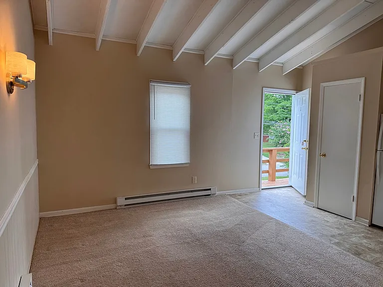 445 City View St — Photo 10