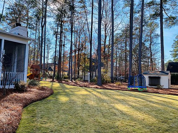 4th image of 716 Chesapeake Pl