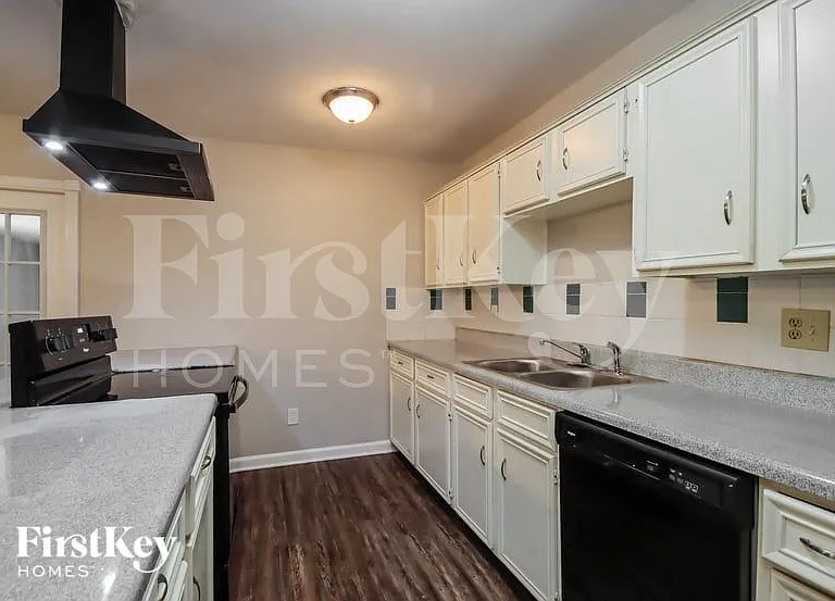 14658 Meyersville Dr — Photo 6