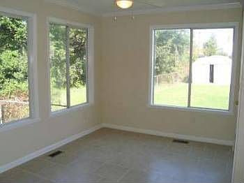 3rd image of 1874 Hilltop Cir
