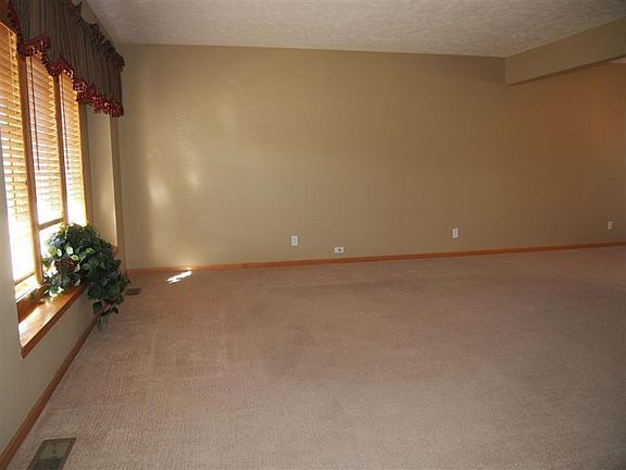 5th image of 14507 S 24th St