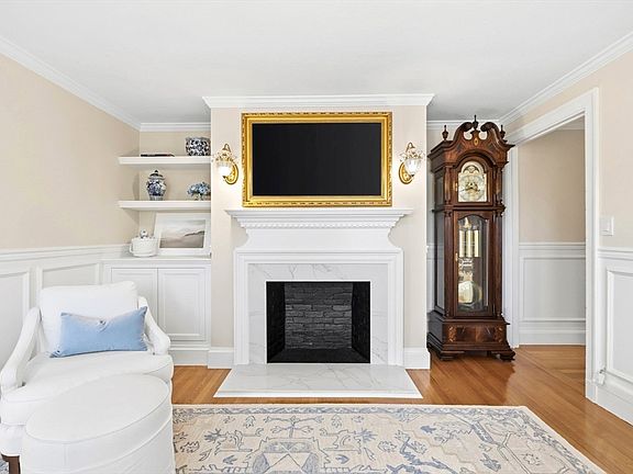 3rd image of 298 Main St APT 31