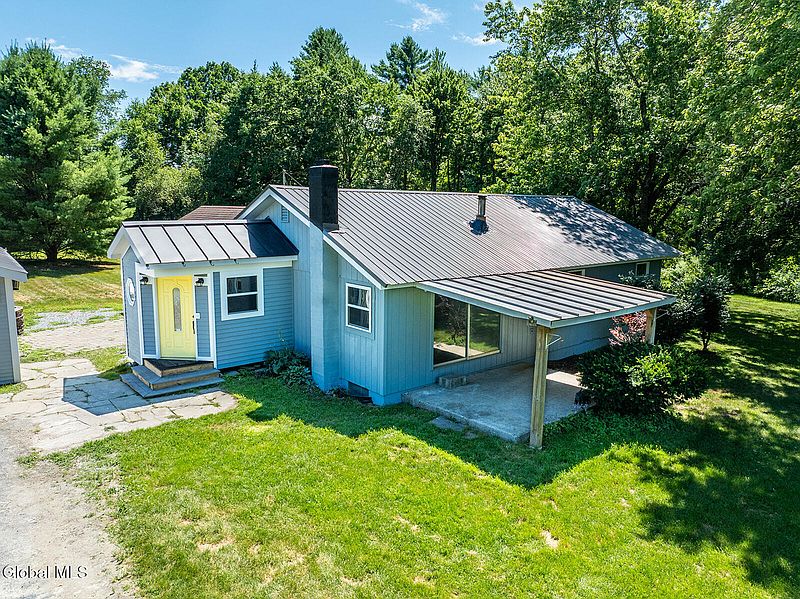 2nd image of 12 Hawks Way