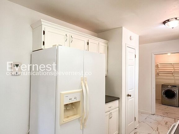 5th image of 1368 Tomahawk Rd